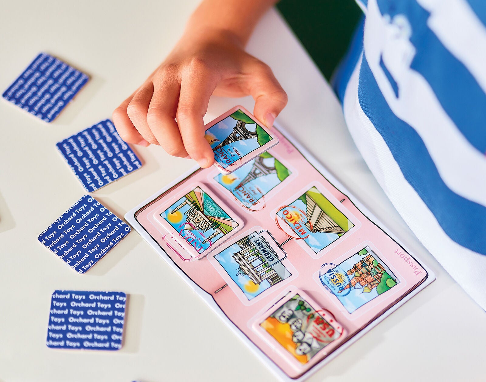 Orchard Toys 364 Landmark Lotto Mini Game Travel Size Card Match Game Children 3