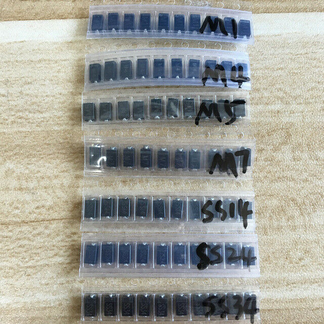 70Pcs SMD Diode Assorted Kit M1 M4 (1N4004) / M7 (1N4007)/RS1M SS14 SS24 SS34