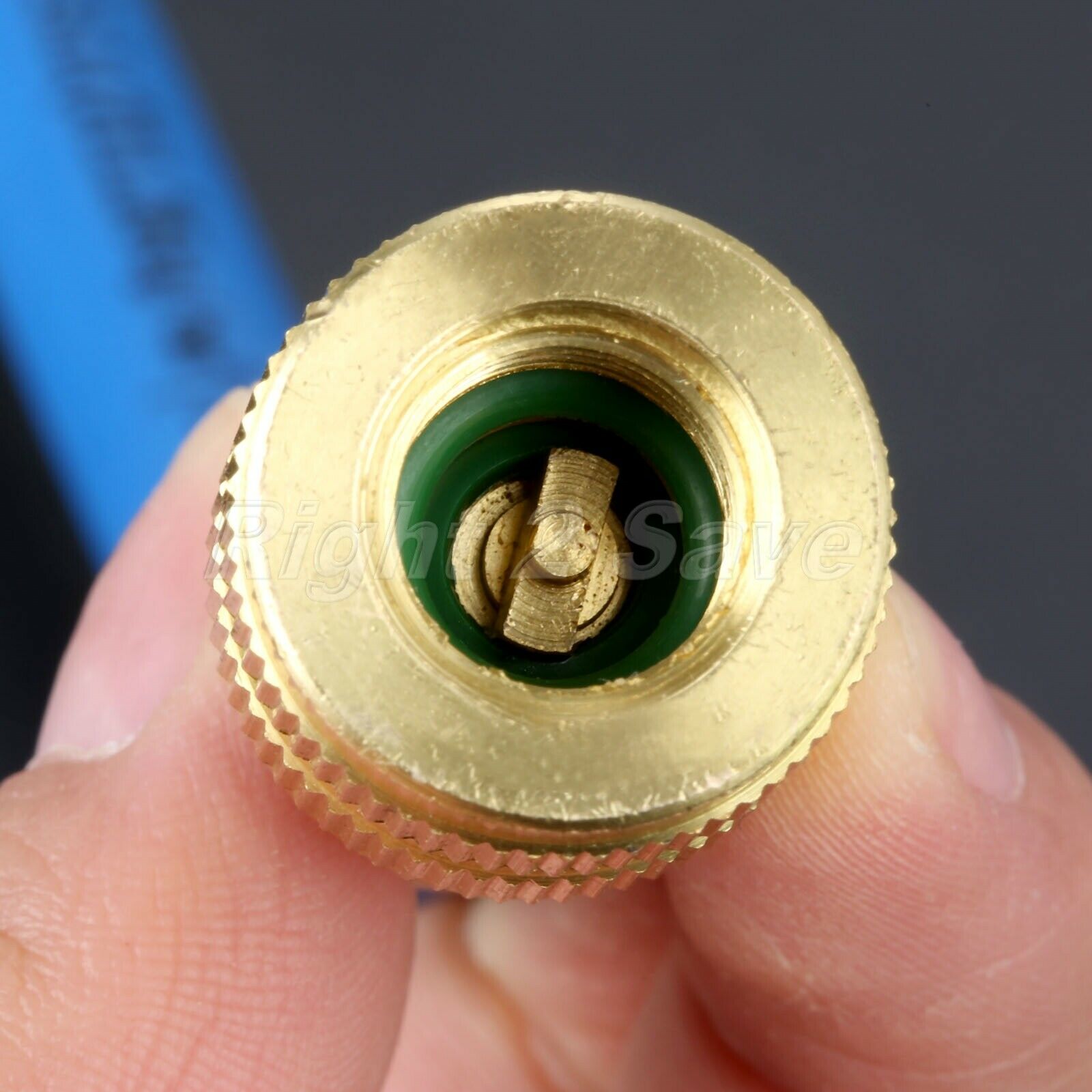 2OZ Car A/C Oil Injector Connections 1/4â€SAE M and F R134a R12 R22 Hand Turn