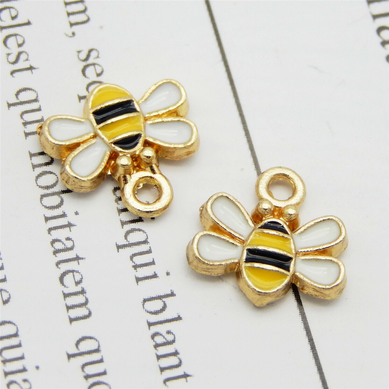 40PCS Enamel Colorful Honeybee Bees Insect 11x10mm Charms Pendant DIY Crafts