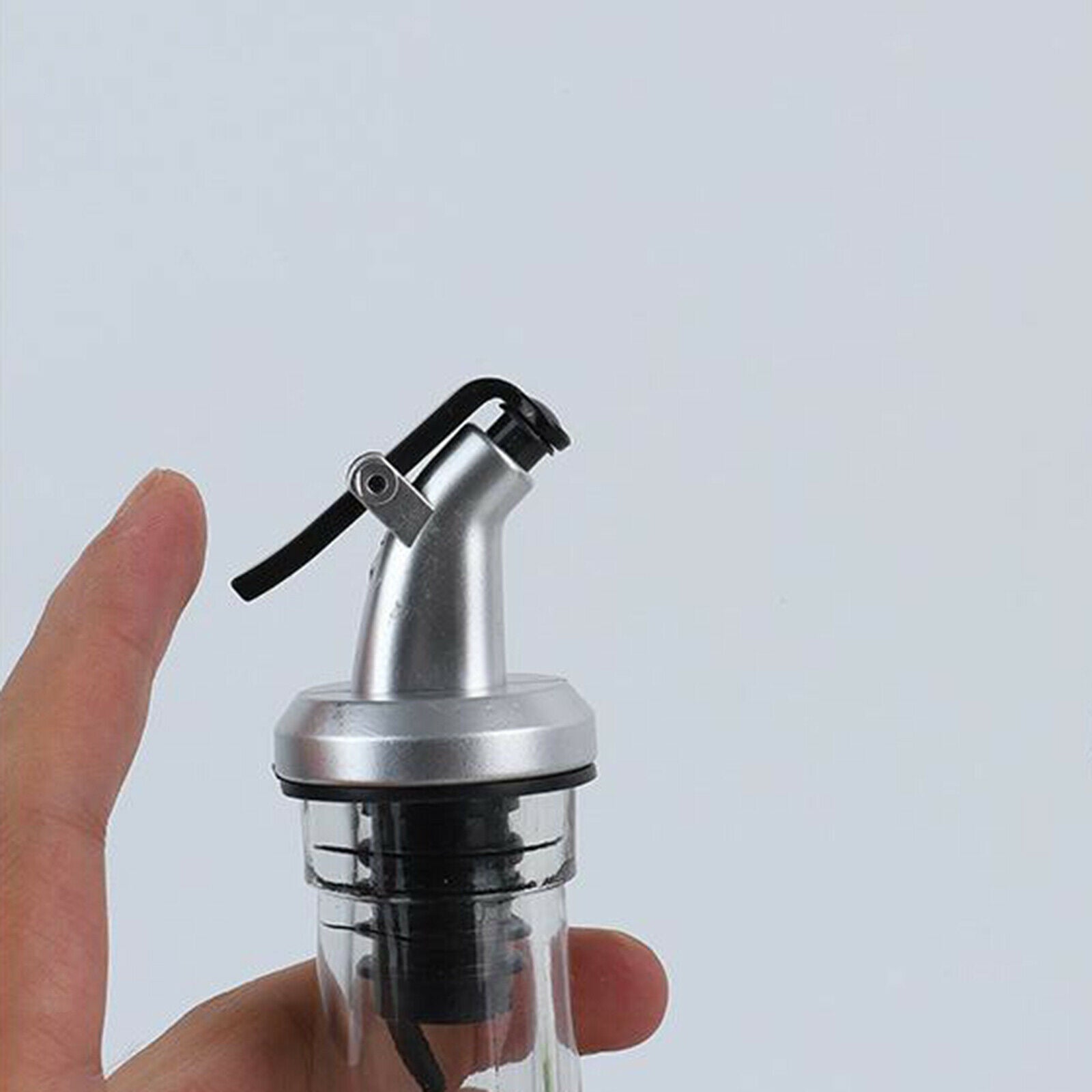 3 Pieces Bottle Pourers Oil Wine Dispenser Spout Liquor Pourers with Plastic