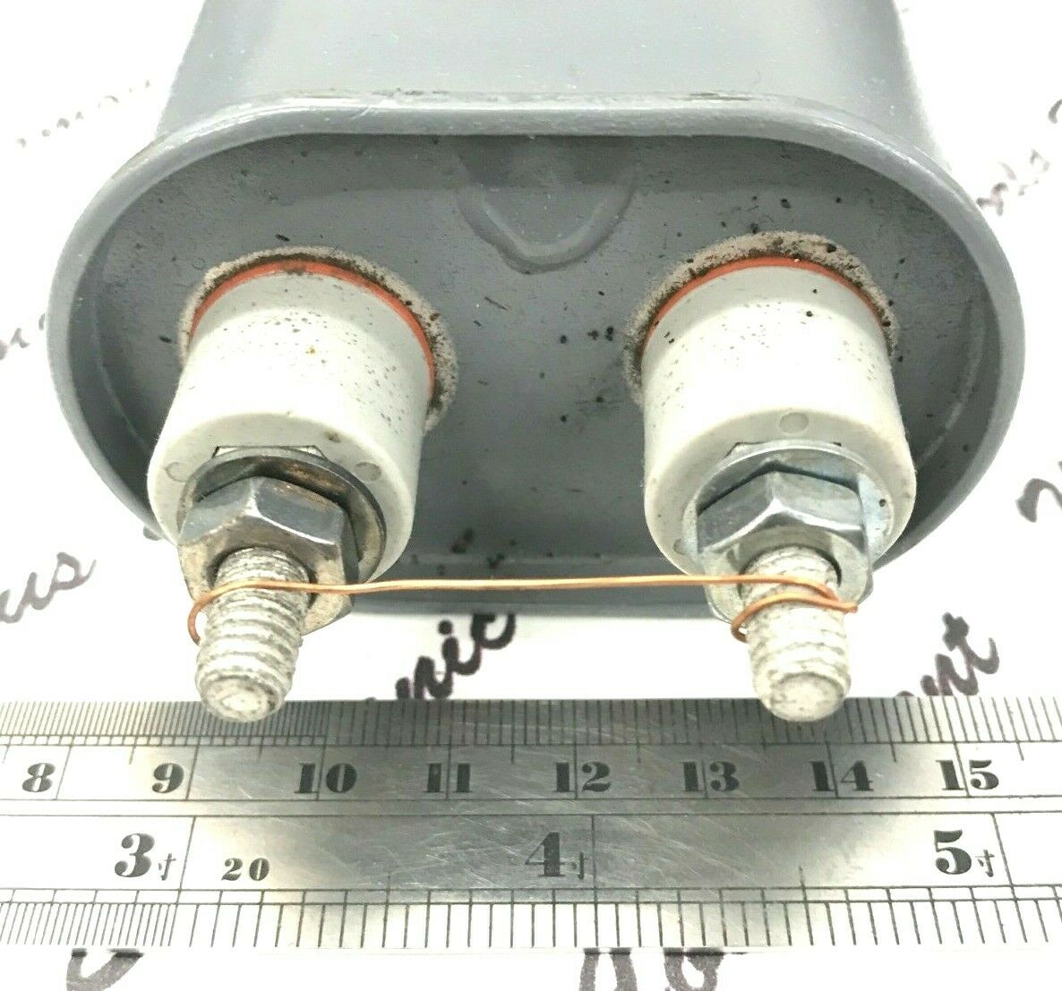 1pcs-  10uF 600V SCRN224R-P - Screw Terminal Capacitor - 86C79106K80B