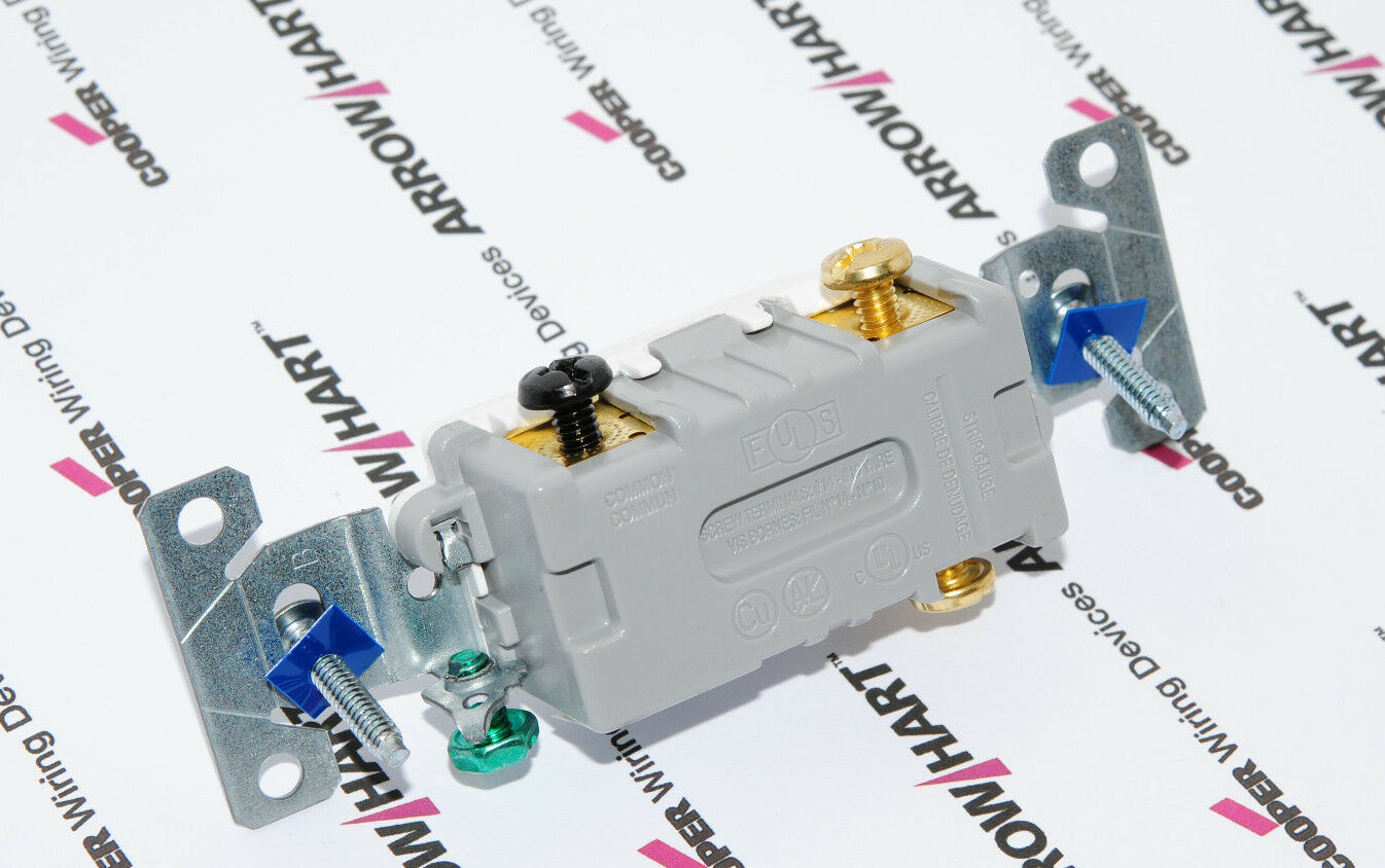 1pcs-COOPER CS320W Switch Toggle 3Way 20A 120/277V Swire WH