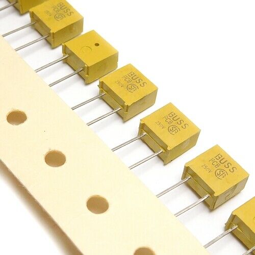 [20pcs] PCB3BK Fuse 3A 250V F3.0A THT