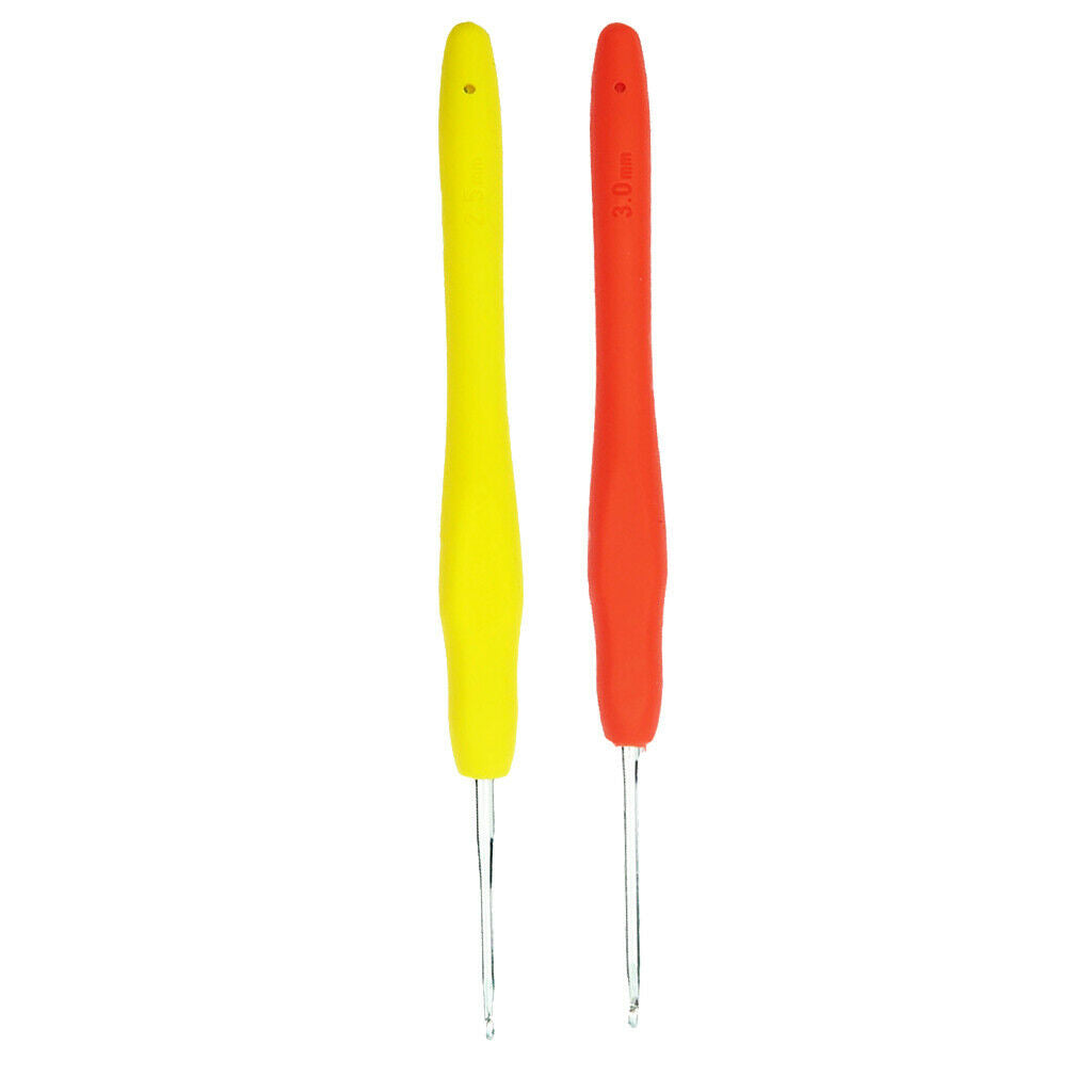 2Pcs Aluminum Crochet Hooks Set 2.5mm 3.0mm, 5.7 Inch Long