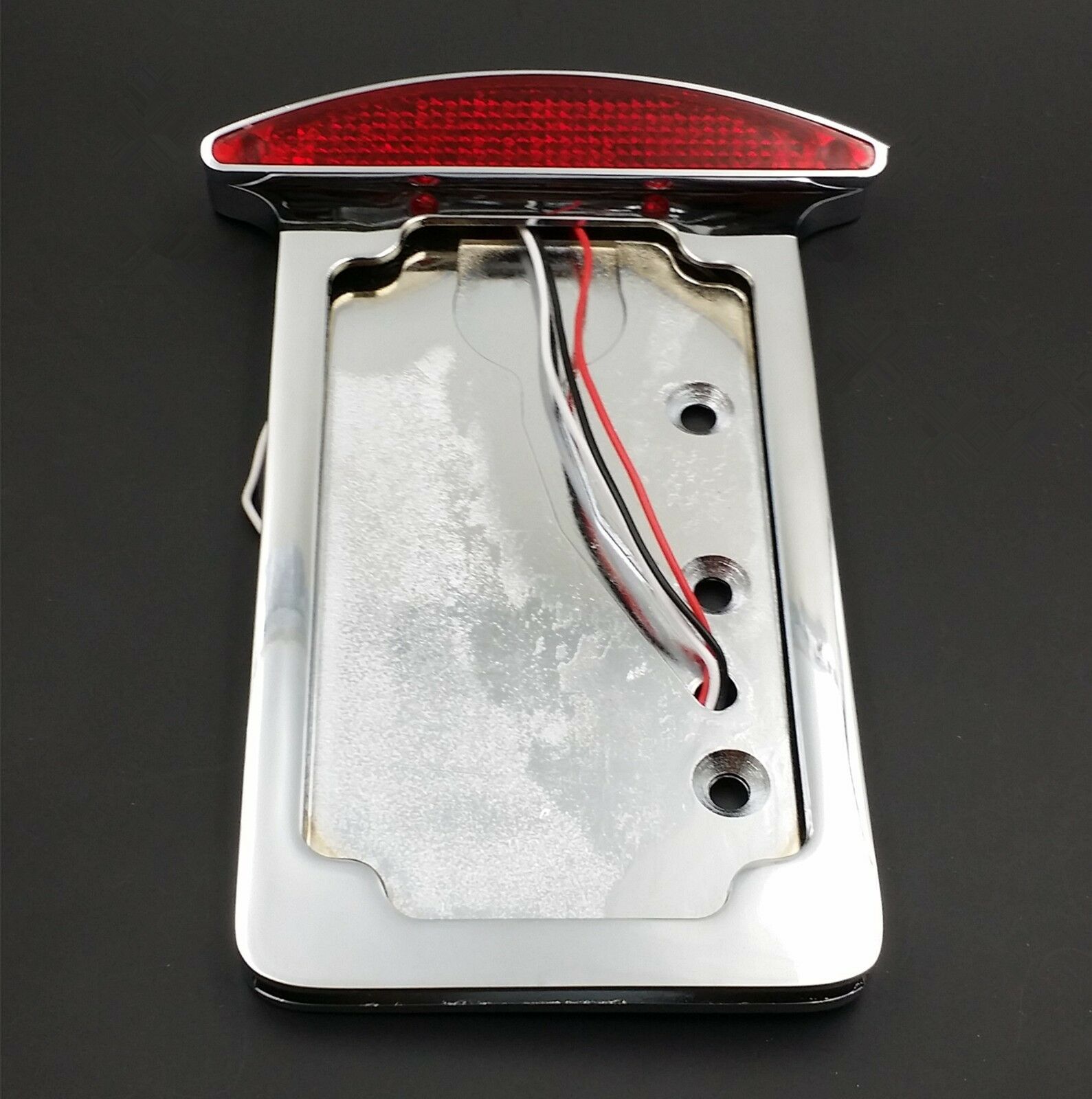 LED Side Axle License Plate Bracket Tail Light CB750 XS650 Retro Cafe Racer VT