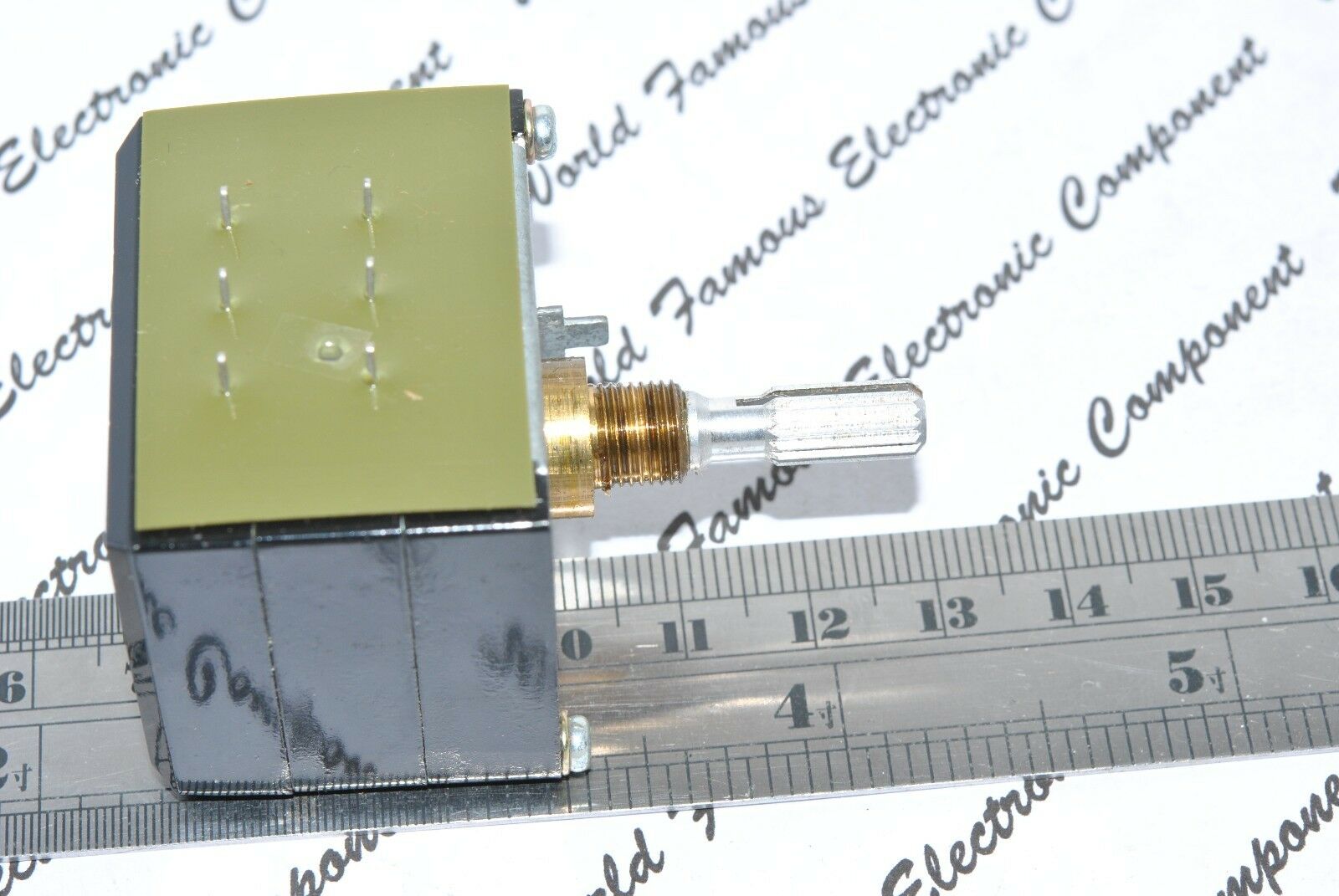 1pcs - ALPS RK40 250K Log Black Beauty Audio Potentiometer Knurled - 726t