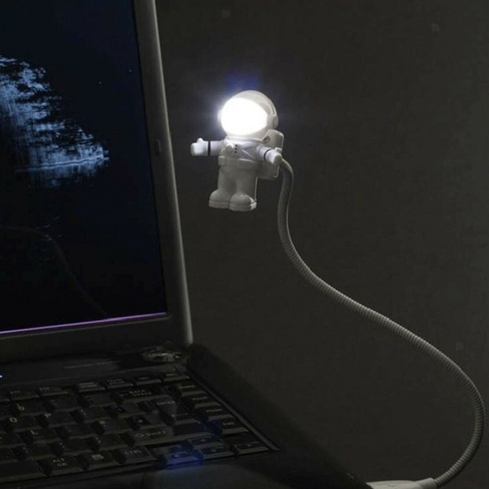 Cute 0.5W Mini Astronaut Shaped Night Light USB Desktop Spaceman Flexible Long