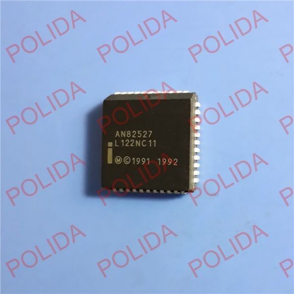 1PCS CAN CONTROLLER IC INTEL PLCC-44 AN82527 N82527