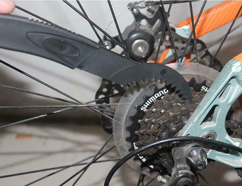 Bicycle Cleaning Brush/Mountain Bike Chain Sprocket Wheel Gear Cleaning Tool
