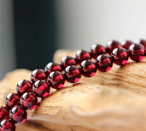 Natural 3MM wine red garnet Round BEADS 15 "AA+