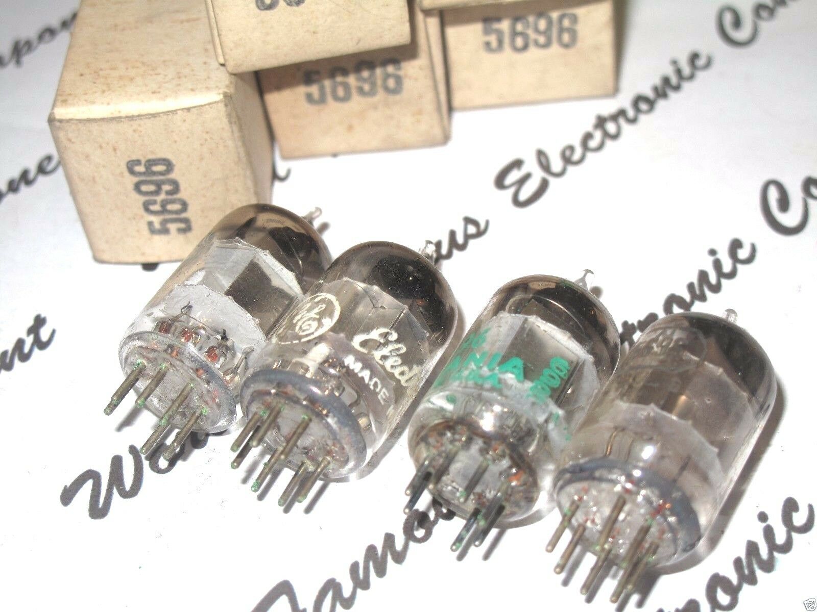 1pcs - 5696 Mixed Brands Vacuum Tube - NOS