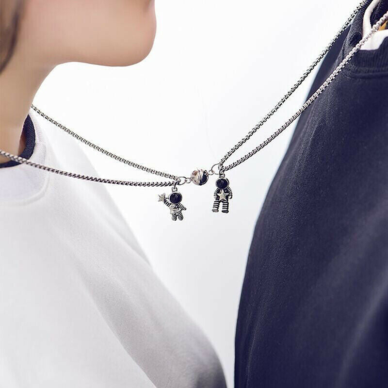 Cute Astronaut Magnet Attraction Pendant Couple Necklace Friendship Jewelry G DF