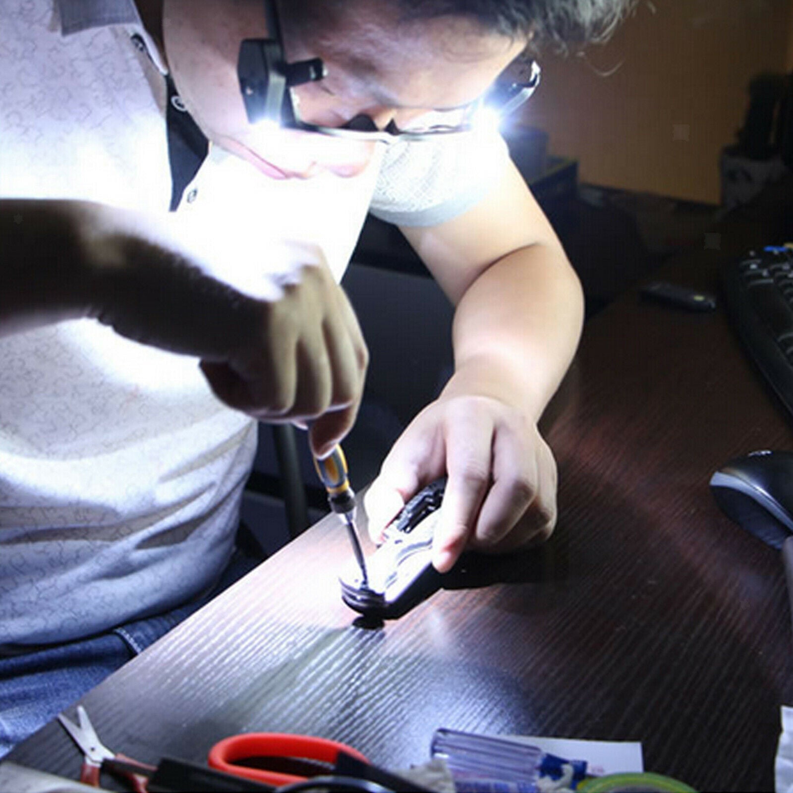 1Pcs Eyeglass Reading Light Glasses Flashlight LED Light Clip On Eye Glasses