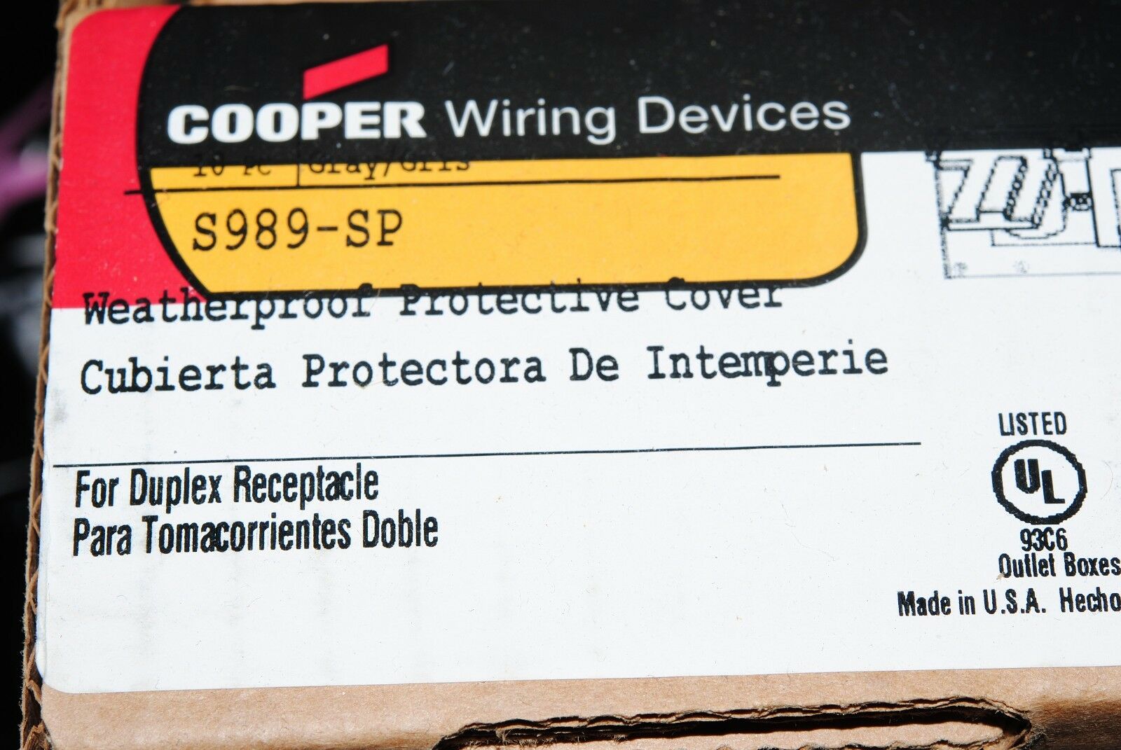1pcs- COOPER S989 Duplex Receptacle 2 Self Horizontal Metal Weatherproof Cover