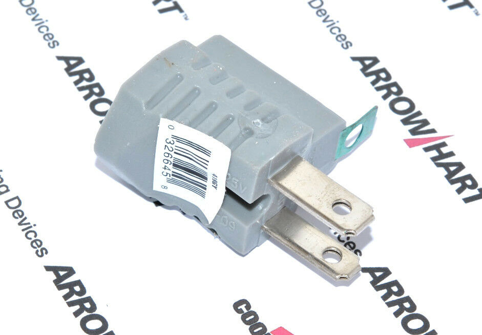 2pcs - COOPER 419GY 15A 125V Grounding Adapter with Grounding Lug Outlet Tap