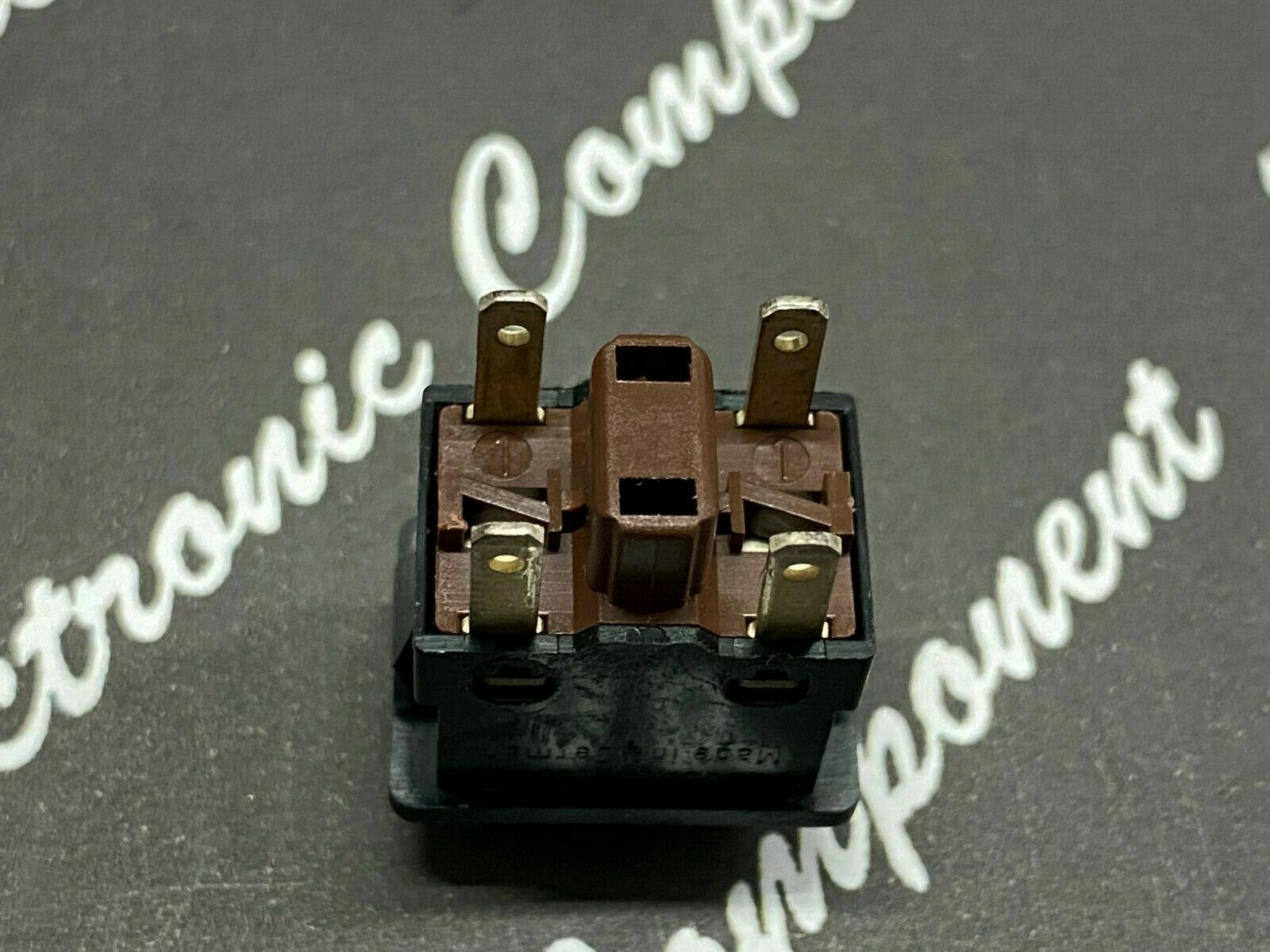 1pcs -KAUTT U. BUX TL402 10A 250Vac ON-OFF Push Button Switch Germanny NOS