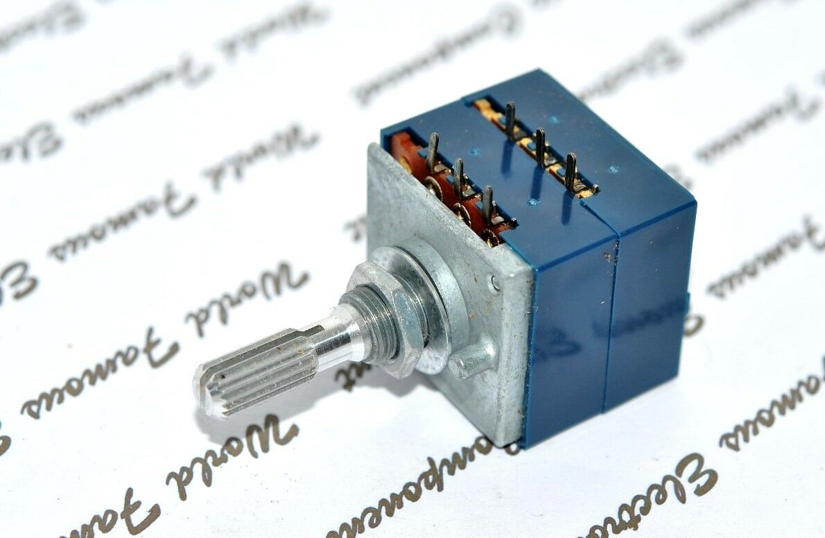 1pcs - ALPS RK27 100KMN Balance Dual Potentiometer Knurled - JAPAN RK271122004F