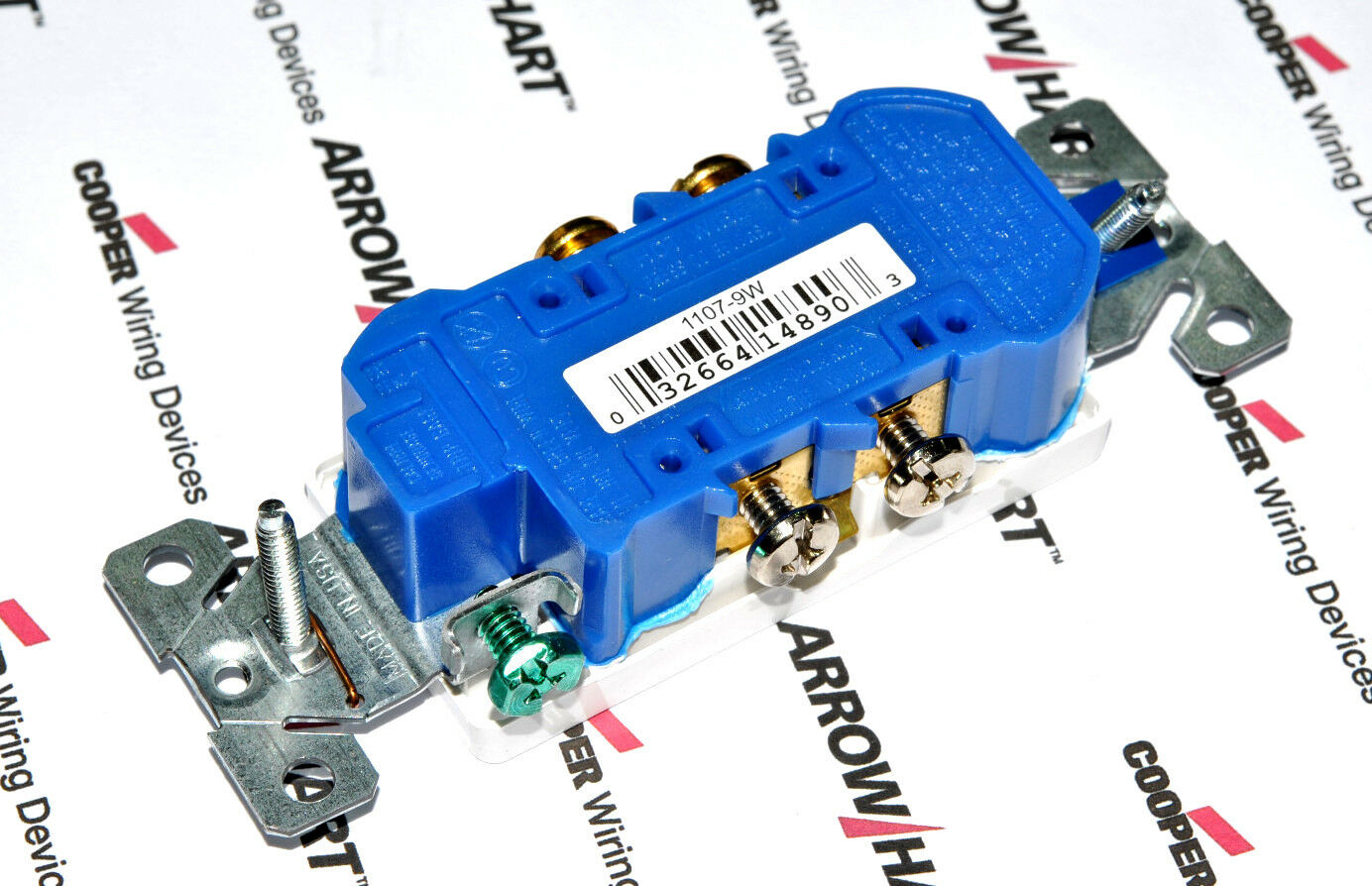 1pcs-COOPER 1107-9W 15A 125V Auto Grounding Decorator Duplex Receptacle 5-15R
