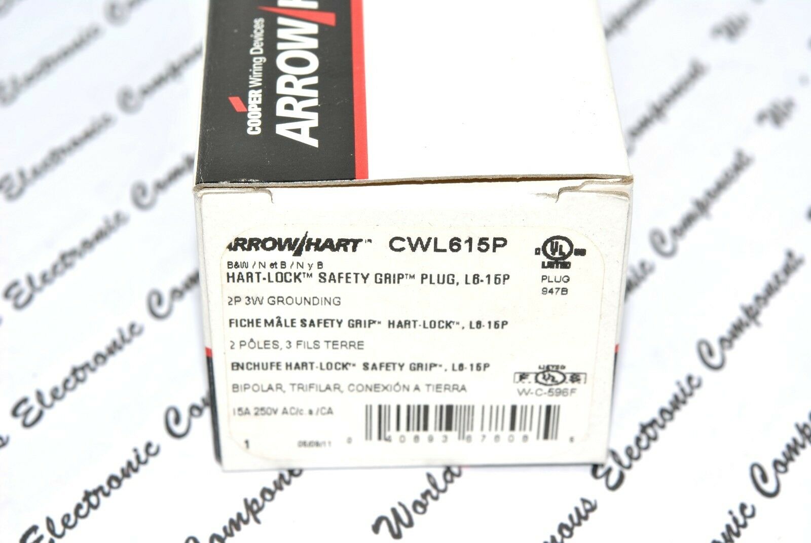 1pcs - COOPER CWL615P NEMA L6-15 15A 250V Twist Hart-Lock Locking Plug