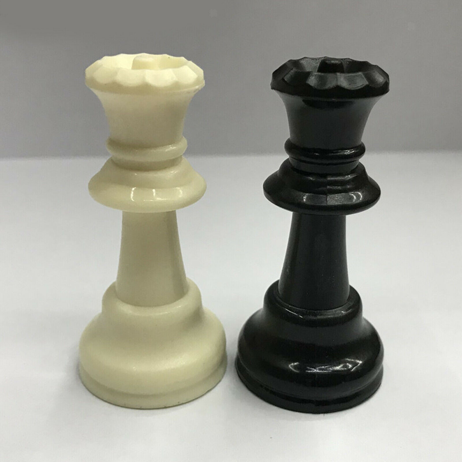 32x Chess Pieces Set Plastic Traveling Game Chess Game 64mm King for Travel