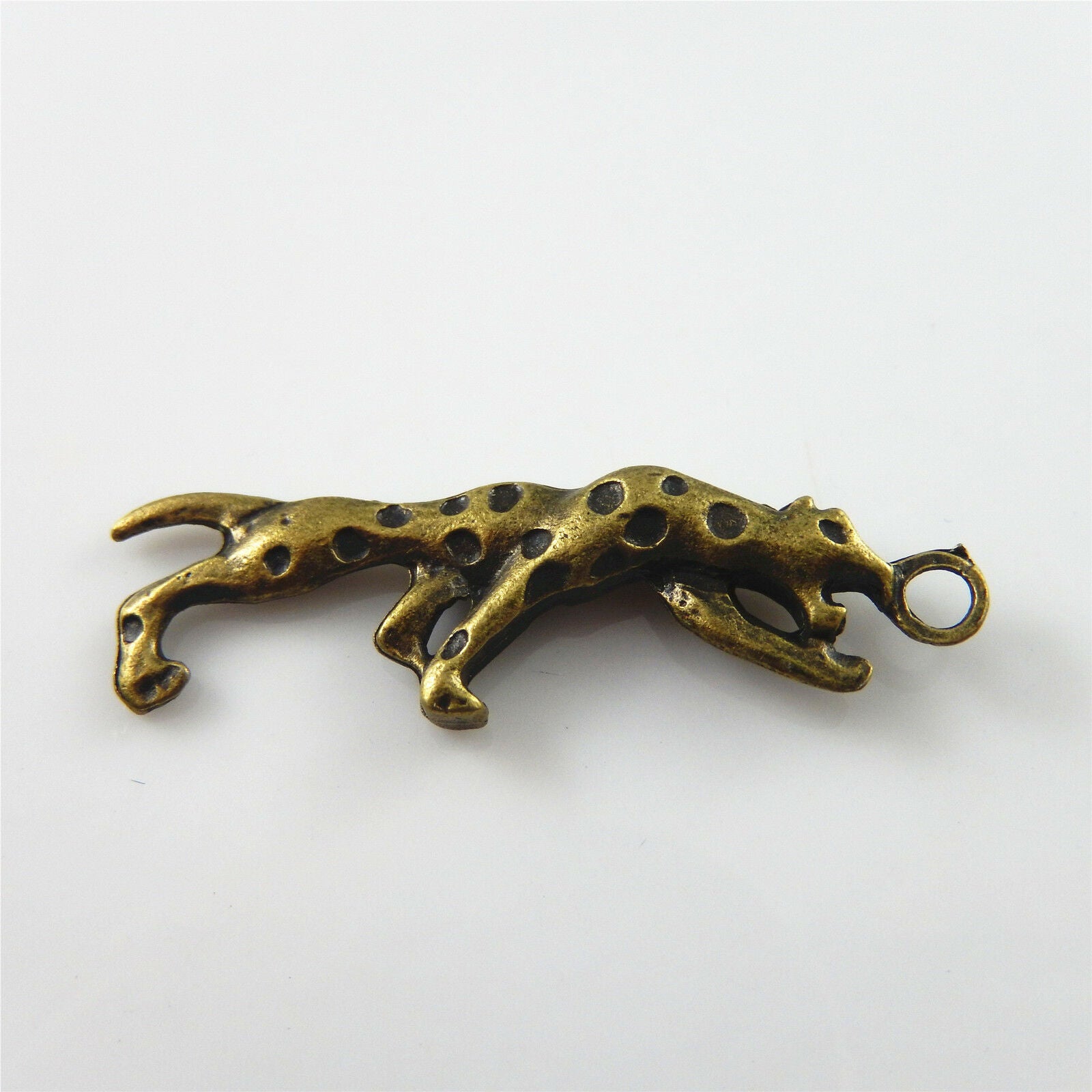 20 pcs Antiqued Bronze Alloy Leopard Animal Charm Pendant Jewelry Craft 33*11mm