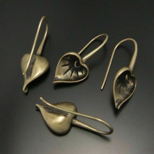 10 pcs Antiqued Bronze Color Brass Leaf Earring Hooks Ear Wires Clips 25x10x8mm