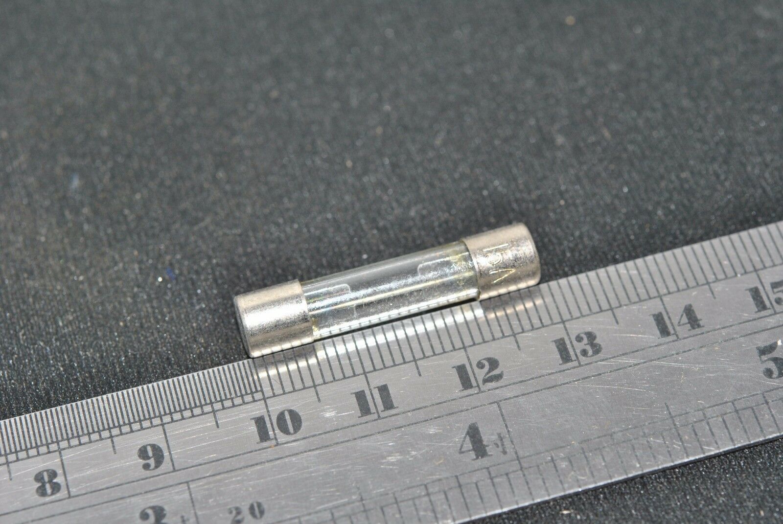 10pcs - 15A 6.3x32mm Glass Fuse