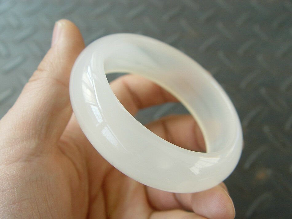 Natural Madagascar Marine Chalcedony Agate Jade White Bangle Bracelet 58-60mm