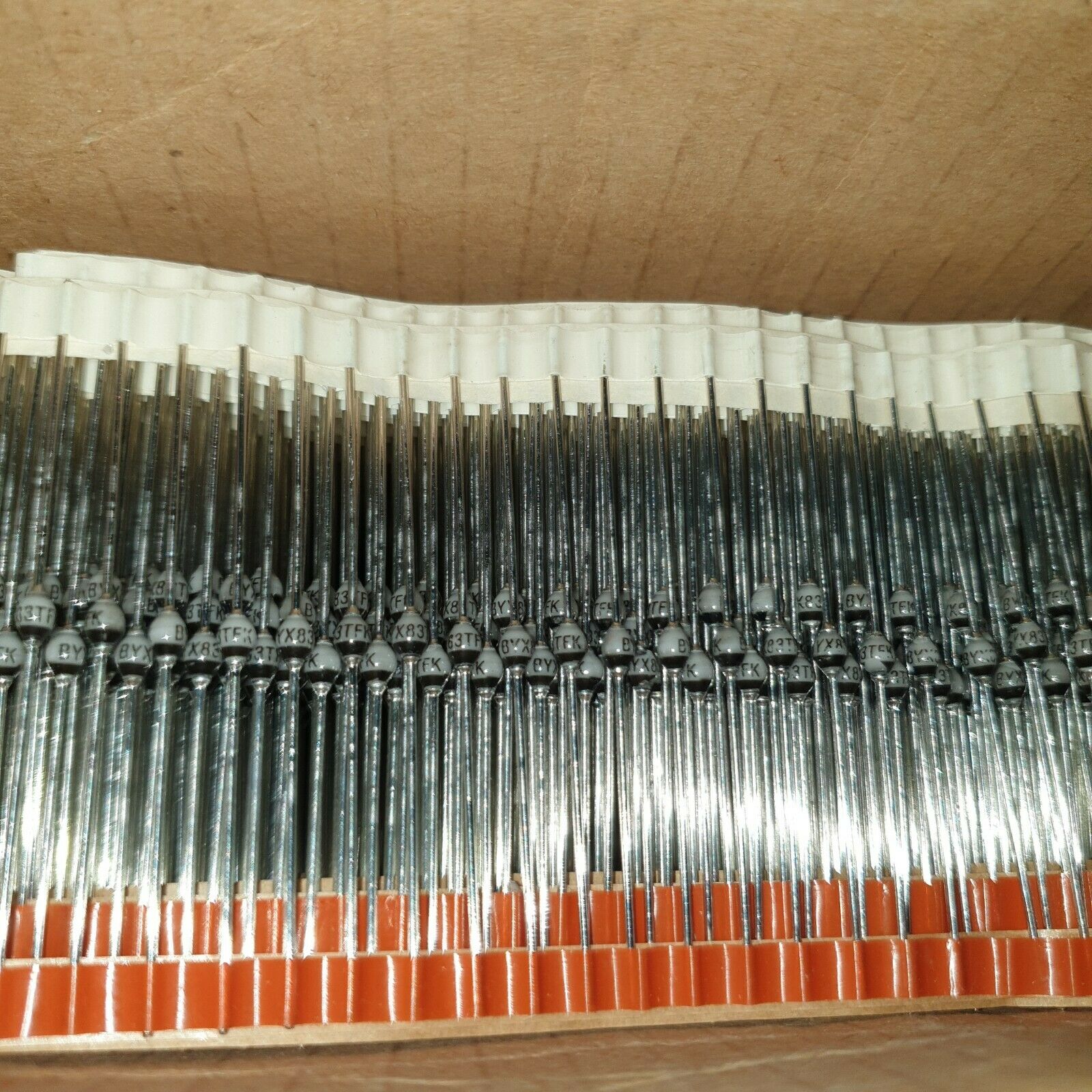 100PCS NOS TELEFUNKEN TEMIC BYX83 BYX83TAP 2A 400V 4us SOD64 SINTERGLASS DIODES!