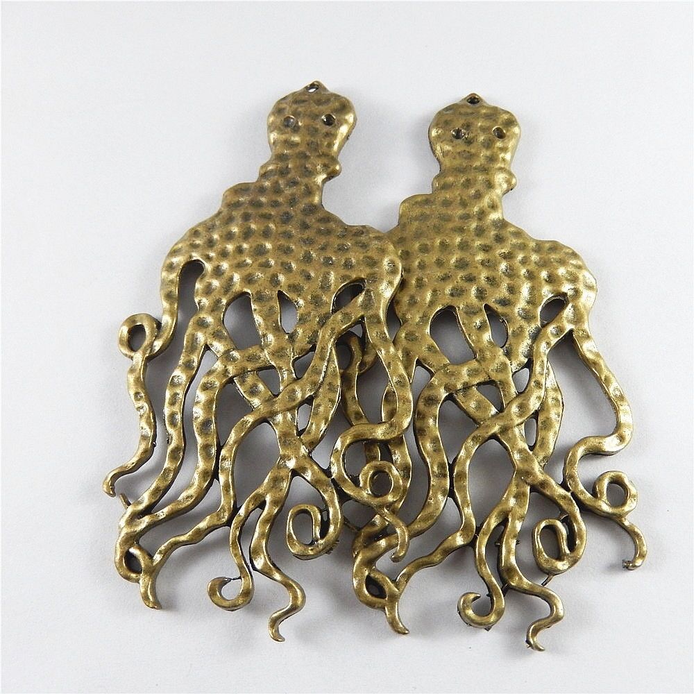 2pcs Retro Bronze Big Octopus Pendant Charm Marine Life Jewelry Craft 108*52*3mm