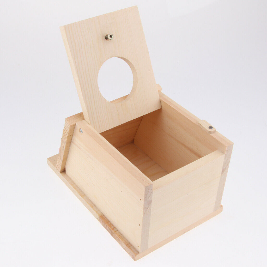 Traditional Novelty Hanging Bird Nesting Box House Garden Decoration