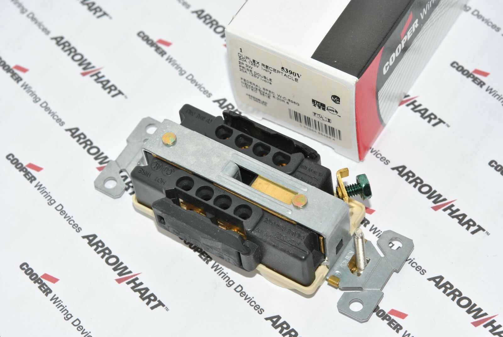 1pcs-COOPER WIRING 5390V 20A 125V - 20A 250V Premium Duplex Receptacle Outlet