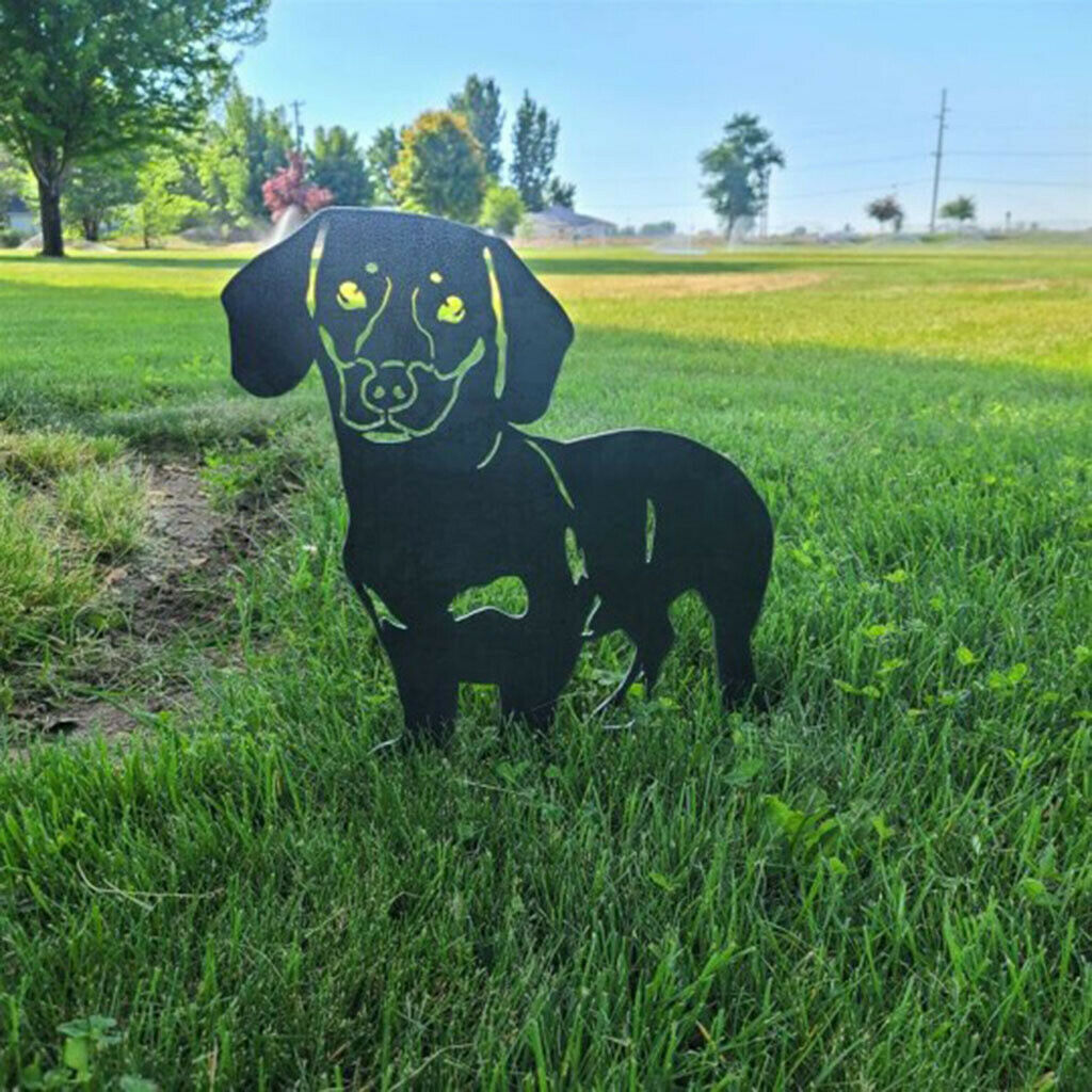 Metal Iron Animal Silhouette Dog Statue Plug-in for Gardening Lovers Outdoor