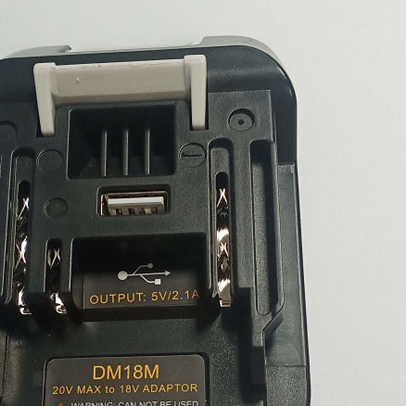 18V to 20V Li-ion Battery Adapter for BL1840 Dock Power Connector Converter
