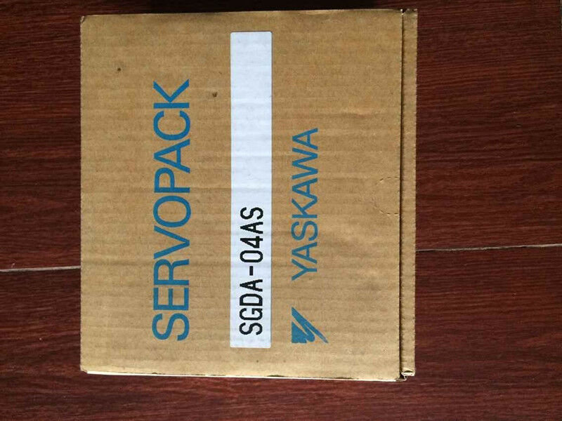 1 PC New Yaskawa SGDA-04AS Servo Drive In Box