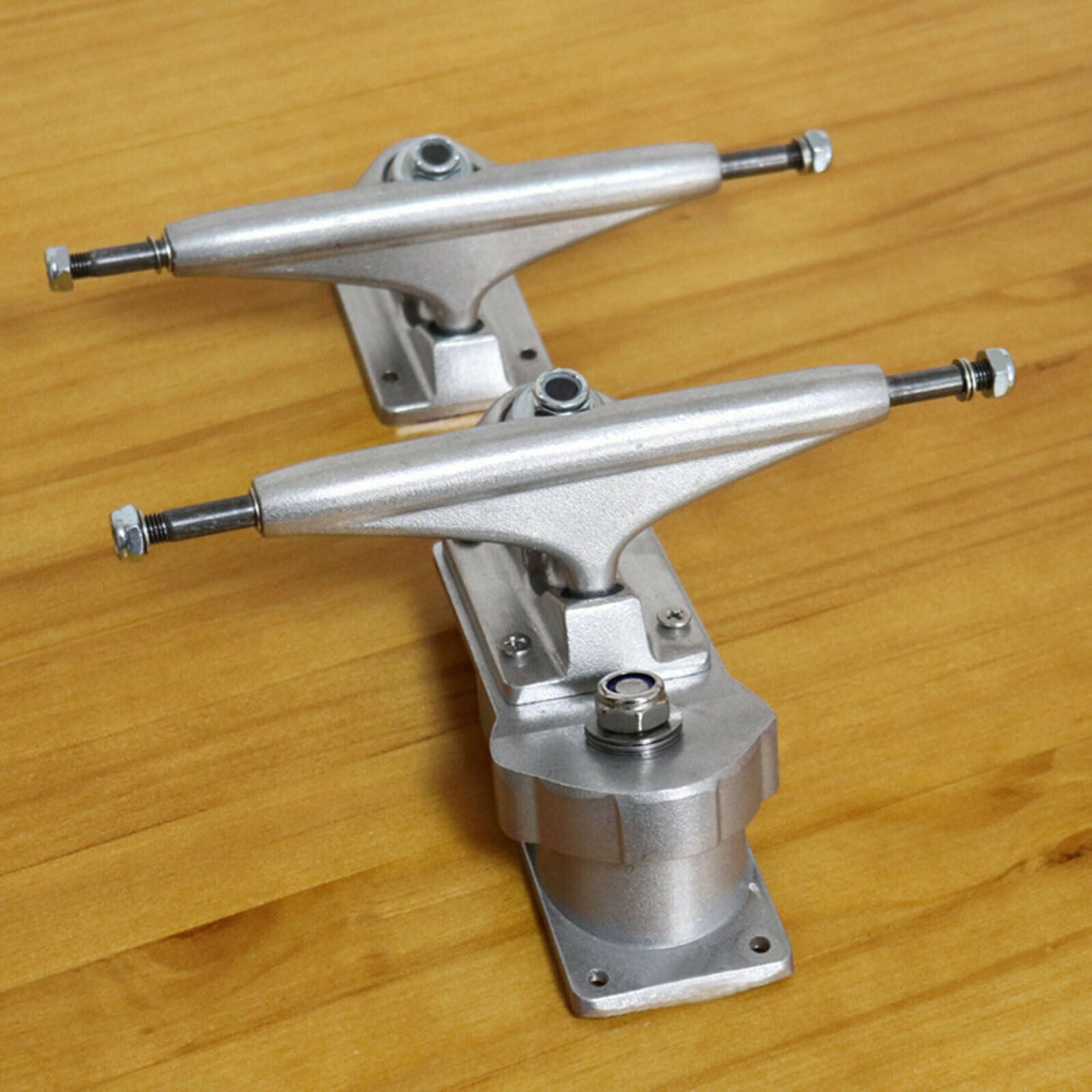 1 Set Skateboard Trucks Skate Board Riser Pads for Longboard Replacement