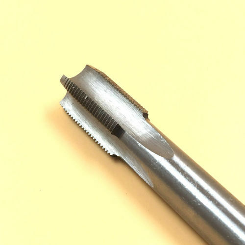 62mm x 4.0 Metric HSS Right hand Tap M62 x 4mm Pitch [Tap/1]