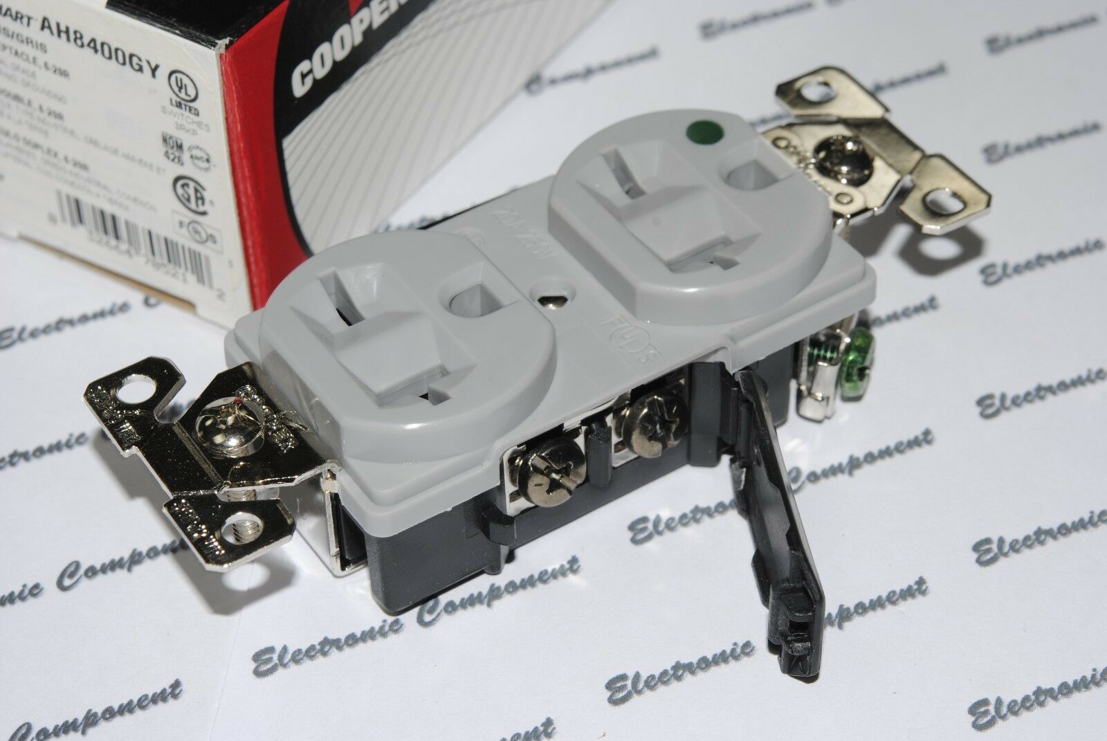 1pcs-COOPER WIRING AH8400GY Premium Hosptial Duplex Receptacle 20A-250V 6-20