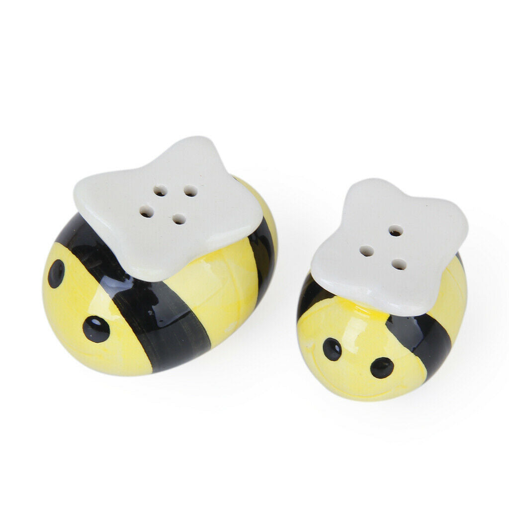 2 Sets Ceramic Salt Pepper Shaker Flying Bee Style Seasoning Pot Cooking