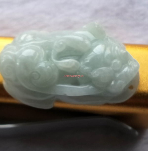 Certified Light Green Natural A Jade jadeite pendant Dragon Pi Xiu Money Coin è²”è²…