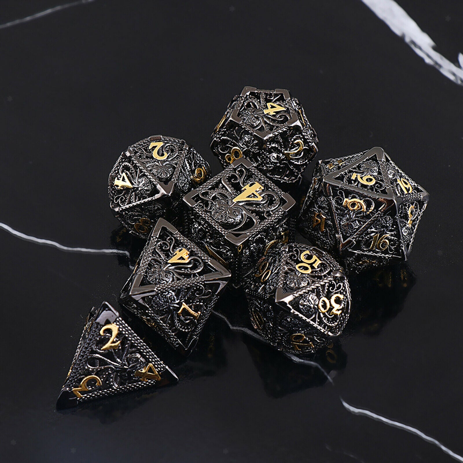 7Pcs Hollow Metal DND Dice Set with Carry Case for D&D PRG Math Teaching