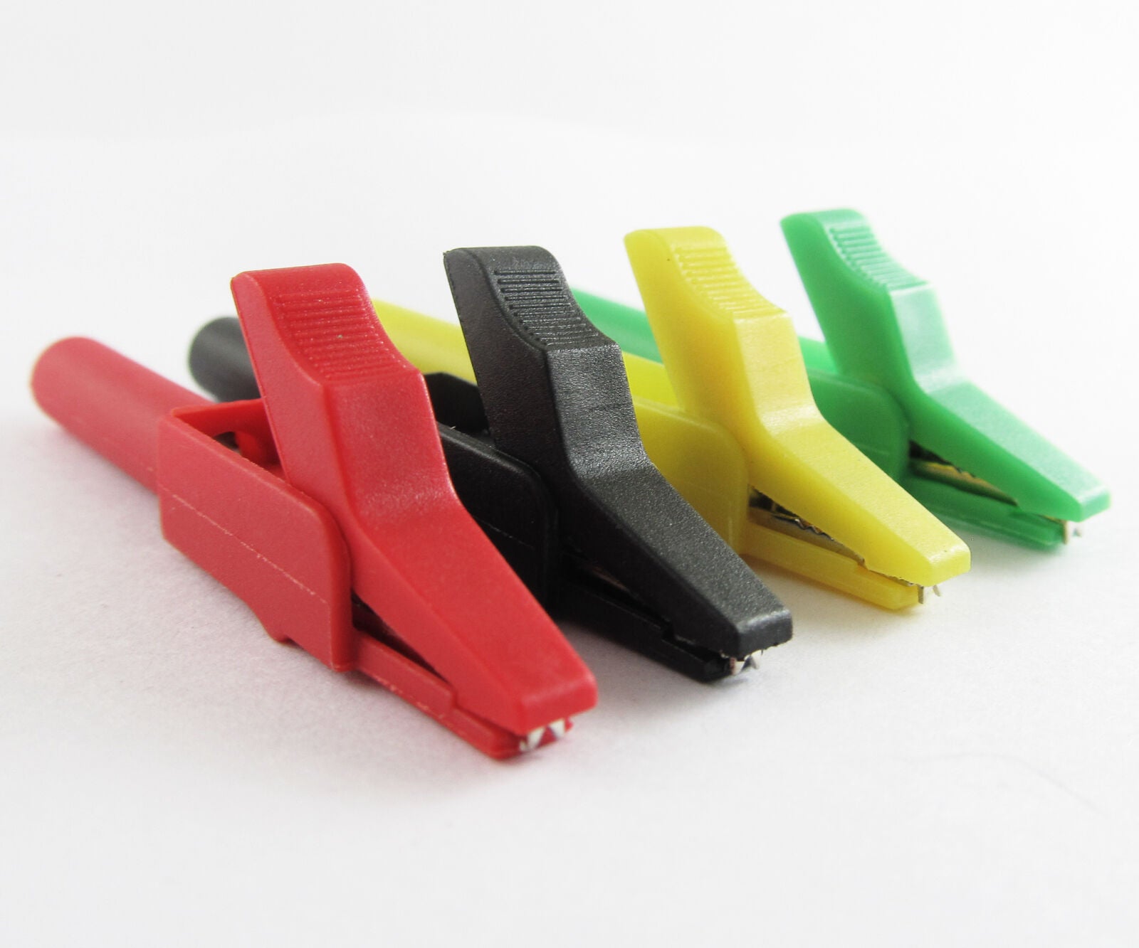 4pcs Full Insulated Alligator Clip to 4mm Banana Female Test Adapter 4 Colors