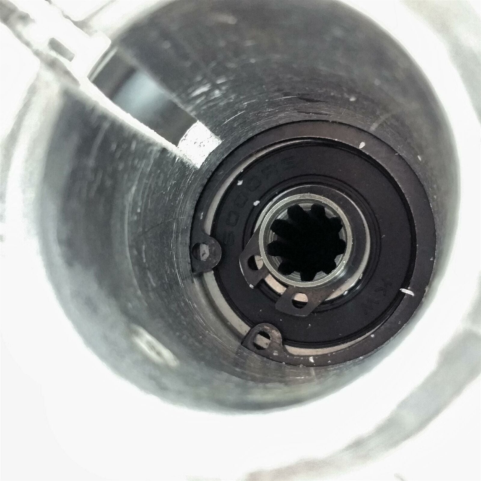 Bevel Gear Box Head for Trimmers, Brush-cutters 28mm tube, 8mm Shaft, 9T