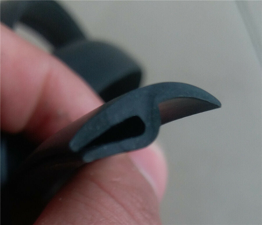 Car Ageing Rubber Seal Under Front Windshield Panel Sealed Trim Moulding Strips