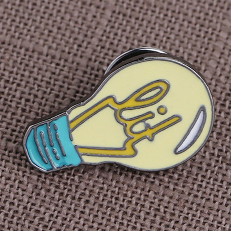 Cartoon Light Bulb Brooch Pin Enamel Brooch Corsage Jacket Badge Jewelry G.l8