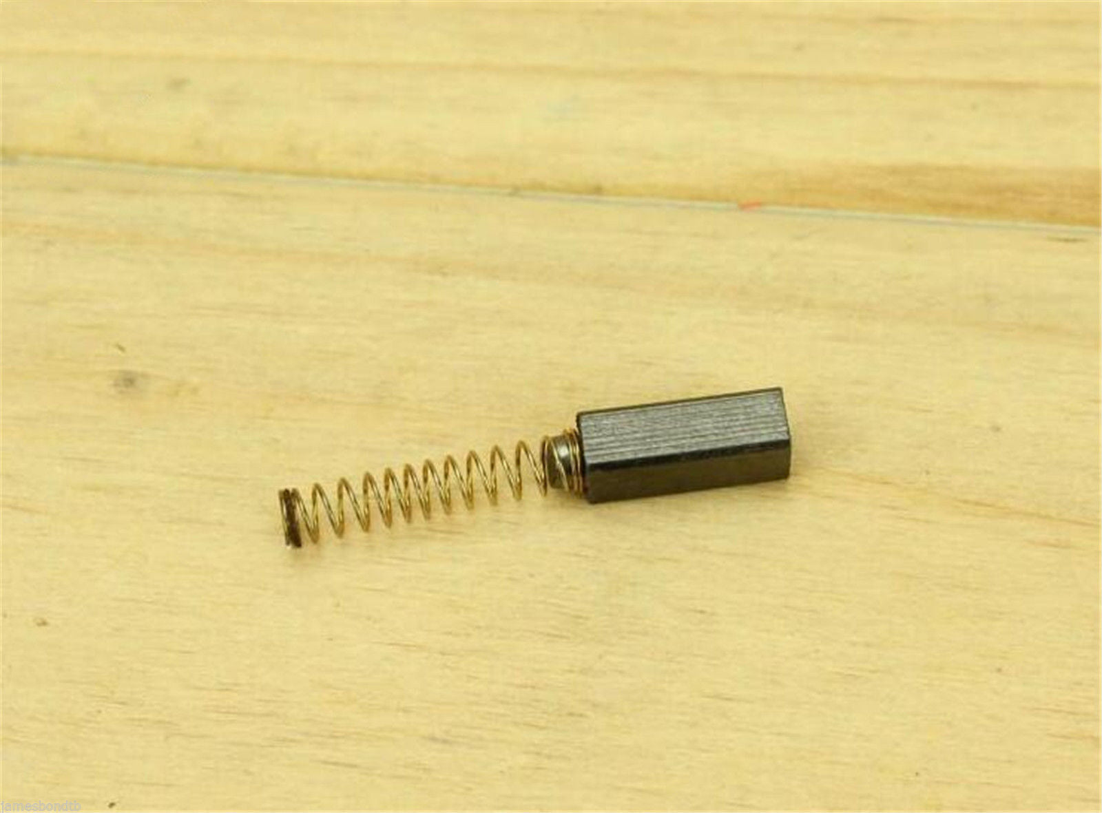 10pcs New Home Sewing Machine Carbon Motor Brush  180W 13mm x 4.5mm x 4mm