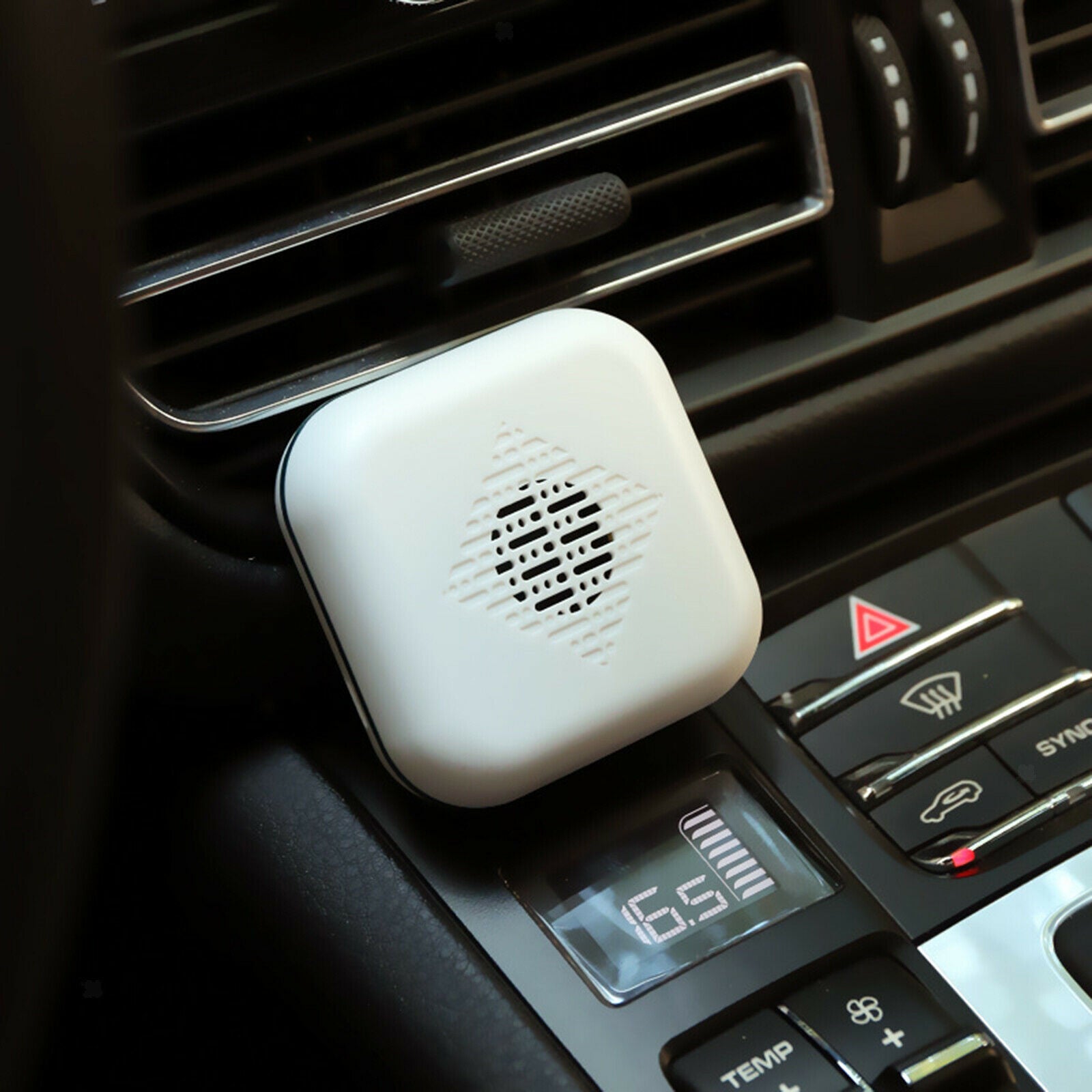 Portable Aromatherapy Diffuser Aroma Diffuser USB for Car Home Bedroom White
