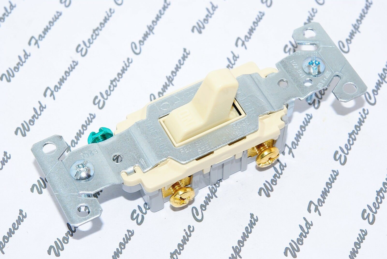 1pcs-COOPER CS115V 15A 120V/277V AC Toggle Light Switche - lvory