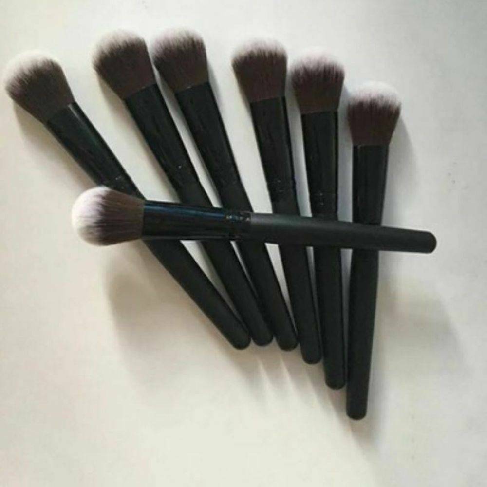 Kabuki Style Professional Make up Brush Foundation Blusher Face Powder